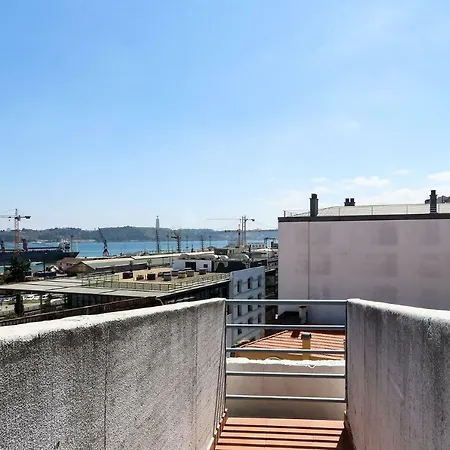 Apartment Santos River View By Homing Lissabon